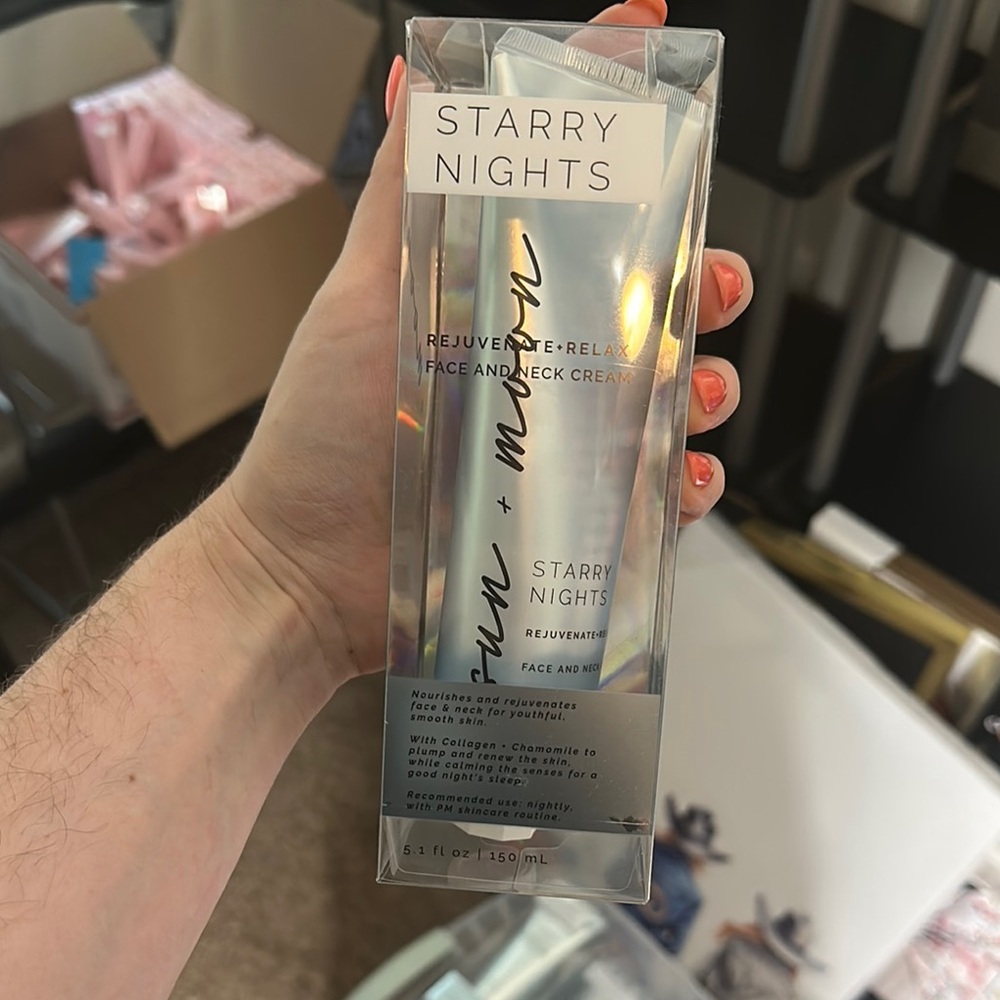 SUN AND MOON - Starry Nights - Face and Neck Relaxation Cream